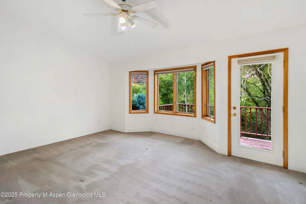 19 of 36 - 1069 Park West Drive, Glenwood Springs, CO