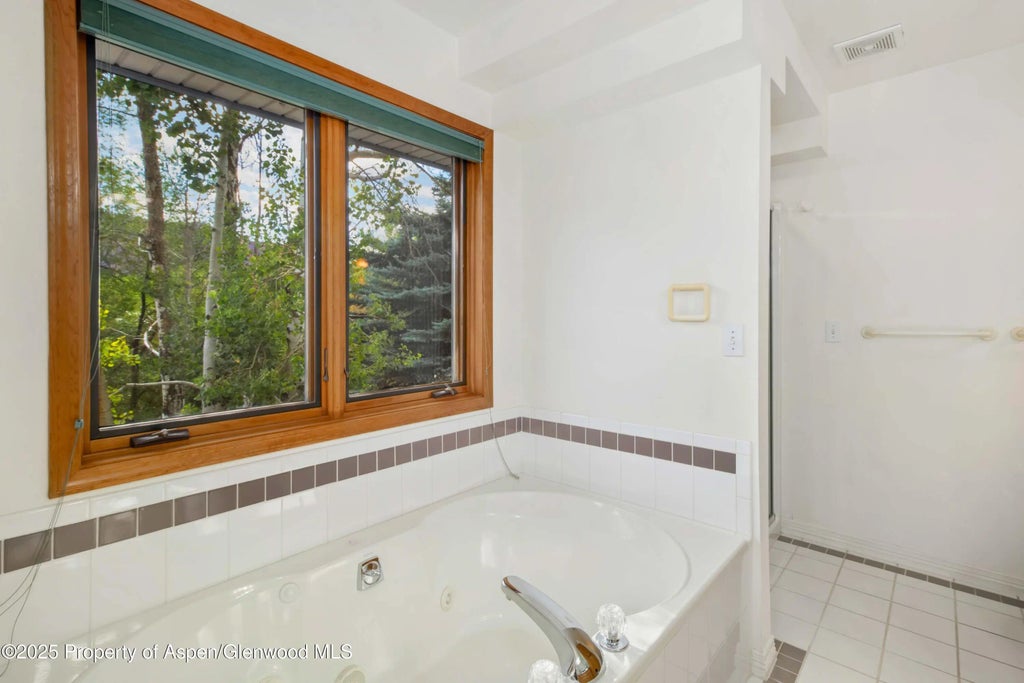 21 of 36 - 1069 Park West Drive, Glenwood Springs, CO