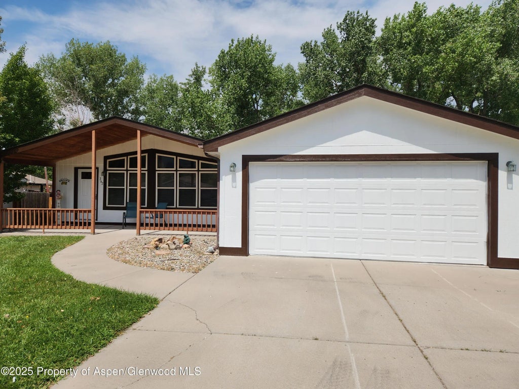 1 of 18 - 262 E Tamarack Circle, Parachute, CO