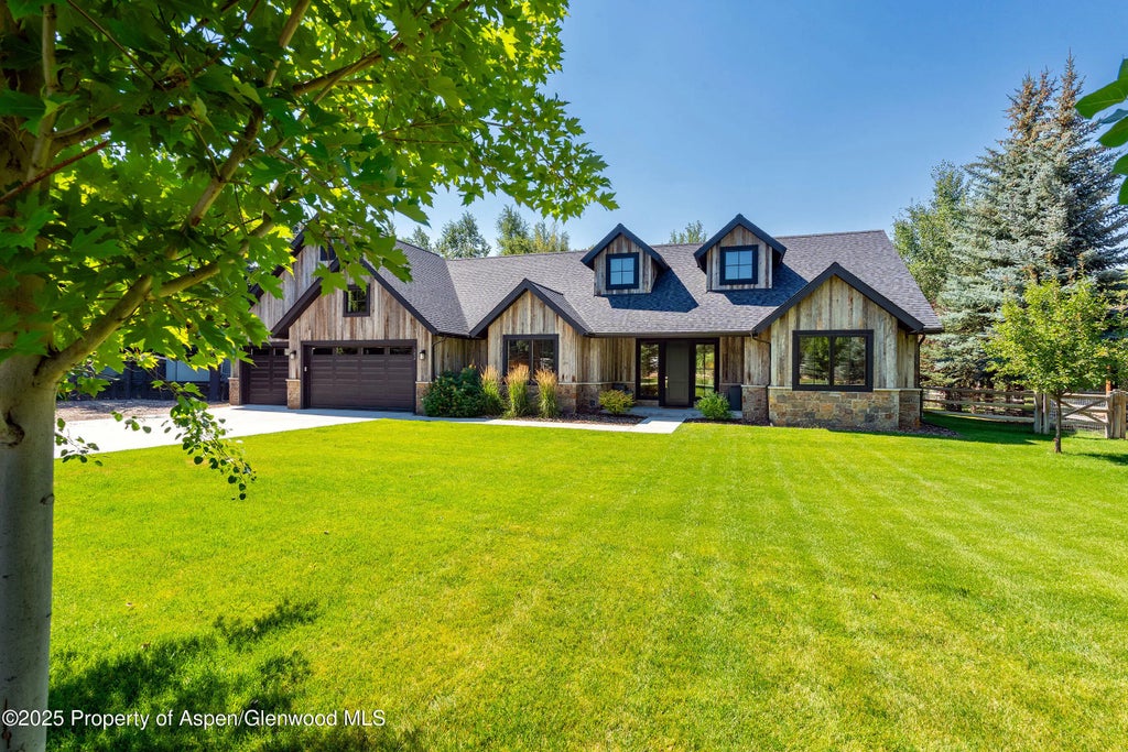 1 of 33 - 22 Equestrian Way, Carbondale, CO