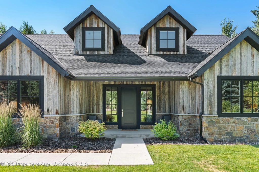 2 of 33 - 22 Equestrian Way, Carbondale, CO