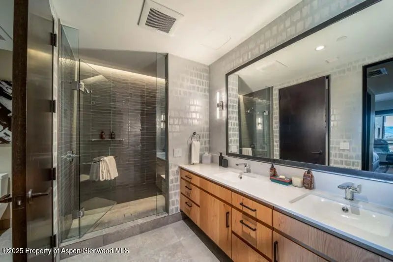 20 of 43 - 77 Wood Road 303, Snowmass Village, CO