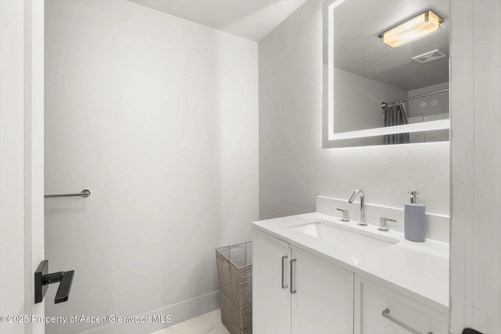 7 of 14 - 304 Waterview Drive, Snowmass, CO