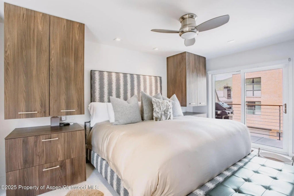 7 of 13 - 210 E Cooper Avenue 3g, Aspen, CO