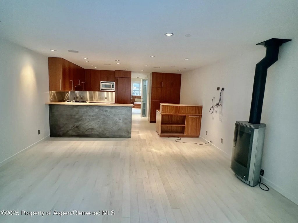 4 of 13 - 100 E Cooper Avenue 2, Aspen, CO