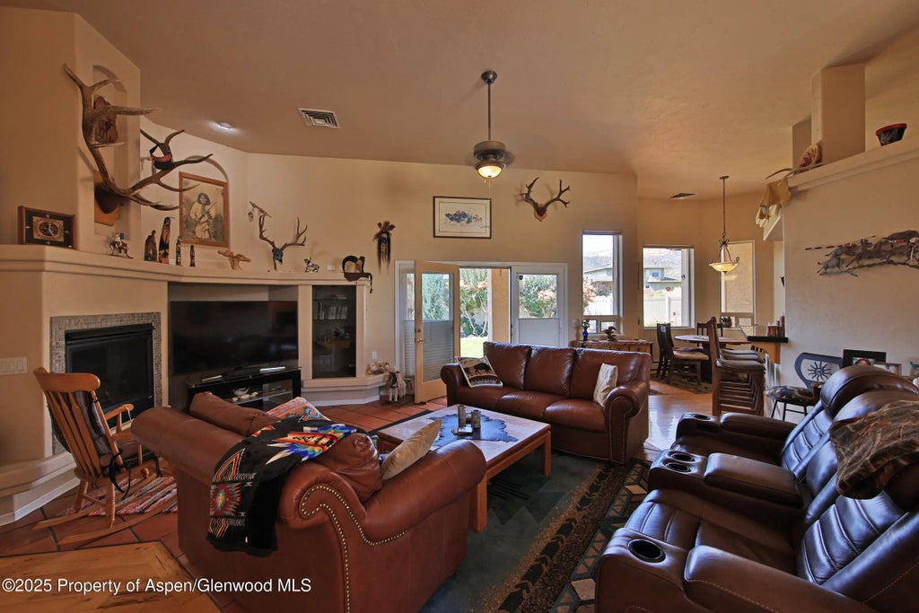 9 of 40 - 339 Canyon Rim Court, Grand Junction, CO