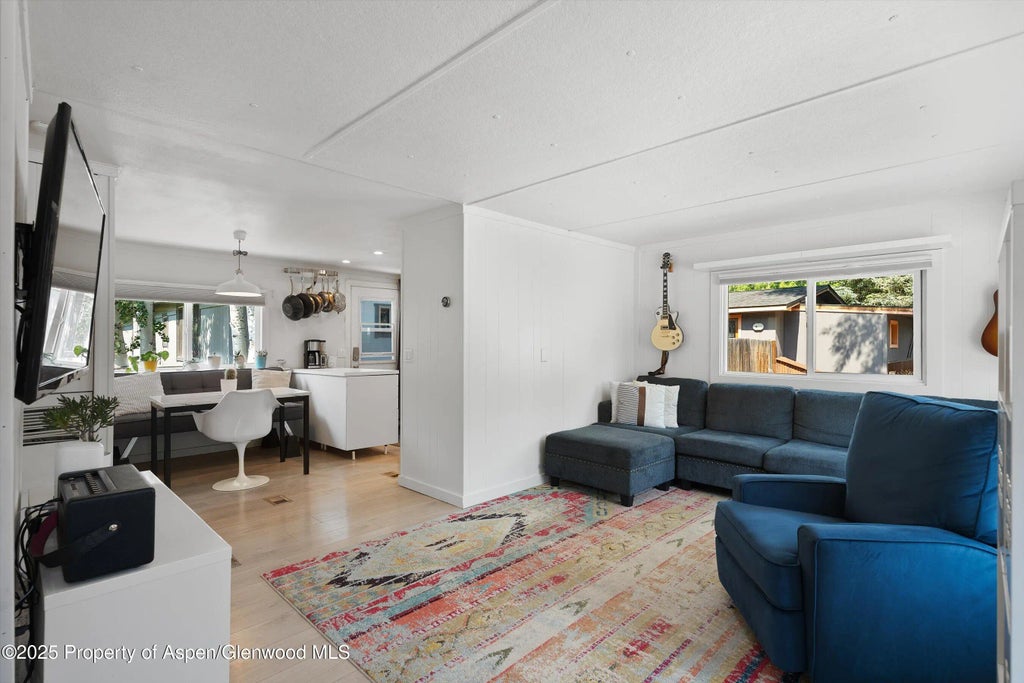 3 of 23 - 306 Oak Lane, Aspen, CO