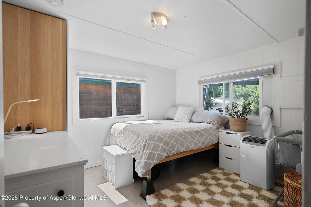 8 of 23 - 306 Oak Lane, Aspen, CO