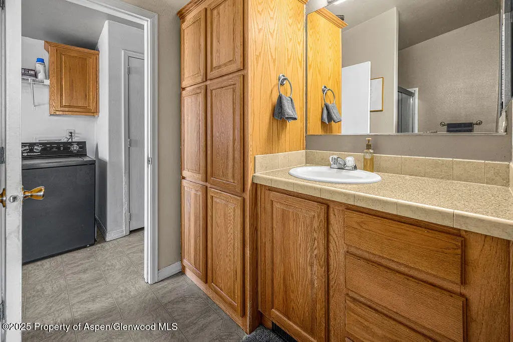 33 of 59 - 1160 Western Avenue, Craig, CO