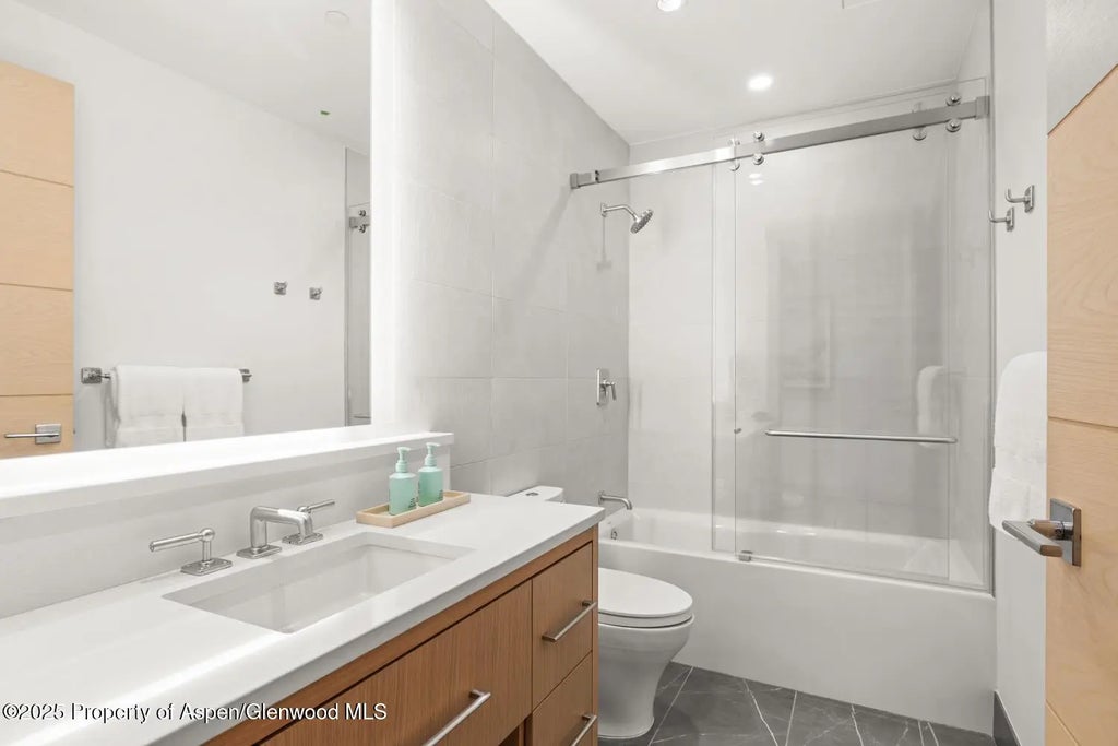 25 of 50 - 130 Wood Road 265-267, Snowmass Village, CO