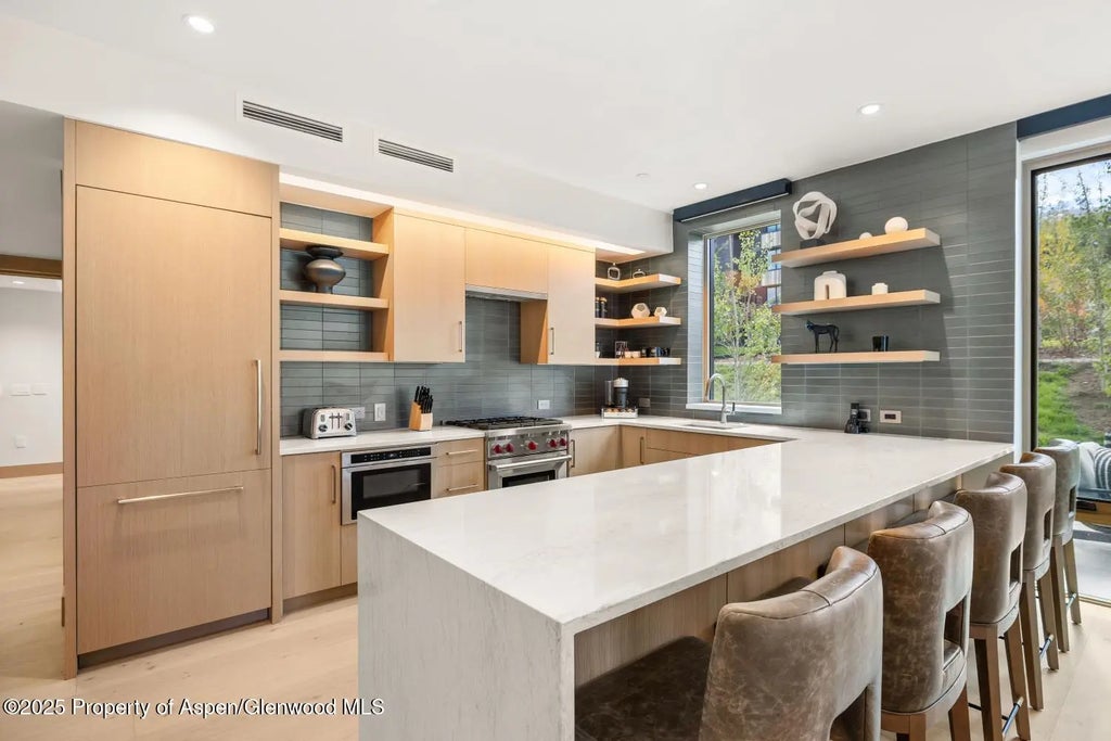 7 of 50 - 130 Wood Road 265-267, Snowmass Village, CO