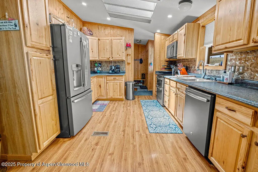 28 of 82 - 572 Western Avenue Avenue, Craig, CO