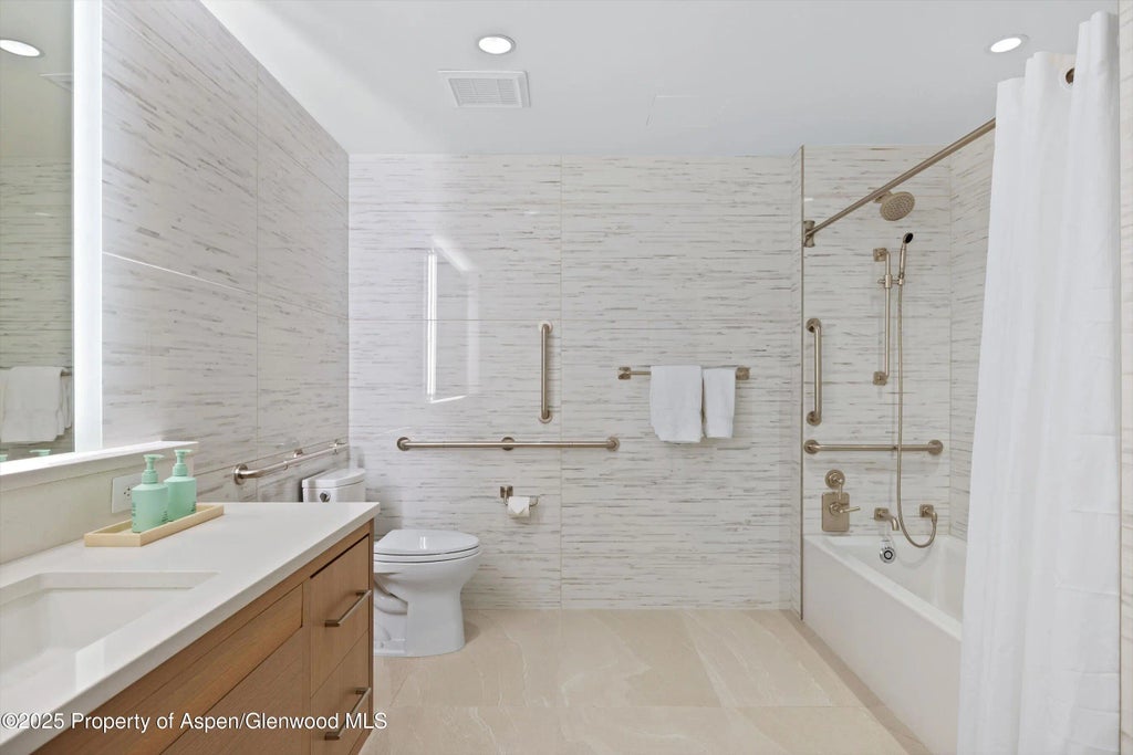11 of 22 - 130 Wood Road 264, Snowmass Village, CO