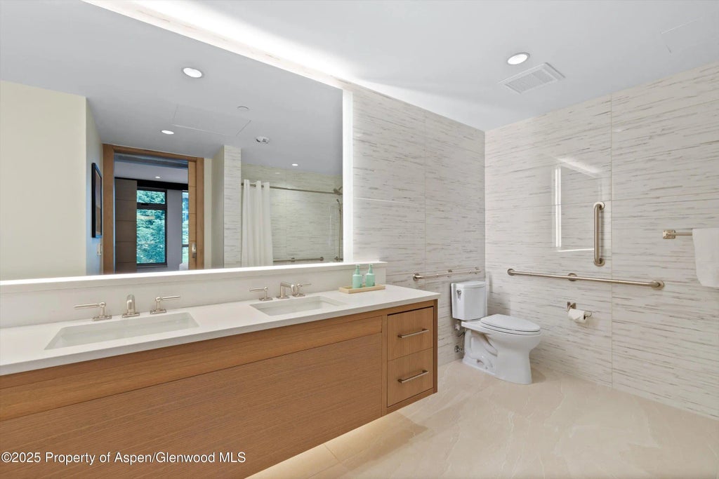 13 of 22 - 130 Wood Road 264, Snowmass Village, CO