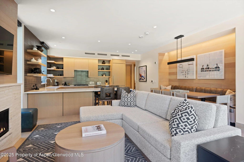 3 of 22 - 130 Wood Road 264, Snowmass Village, CO