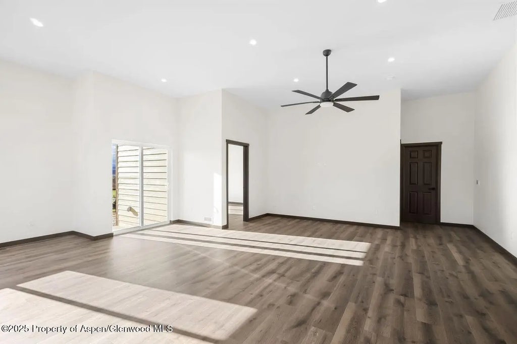 10 of 13 - 67 Belgian Court, Silt, CO