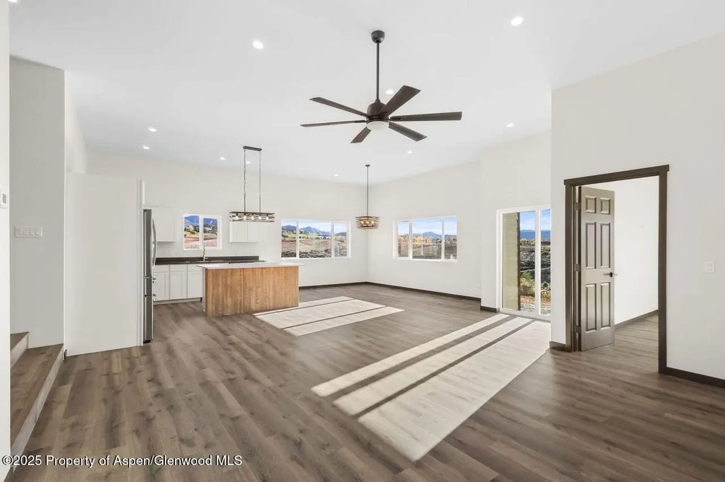 7 of 13 - 67 Belgian Court, Silt, CO