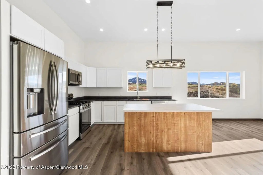 8 of 13 - 67 Belgian Court, Silt, CO