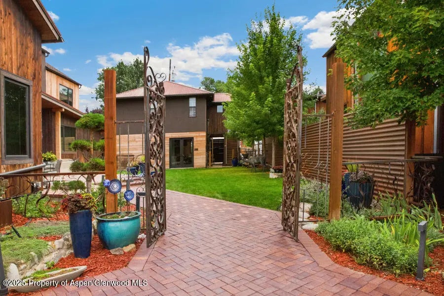 1 of 90 - 640 Lincoln Avenue 630 Lincoln Ave, Carbondale, CO