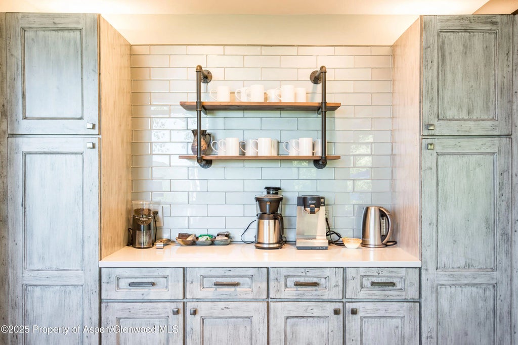 9 of 30 - 215 Maple Ridge Lane, Snowmass Village, CO