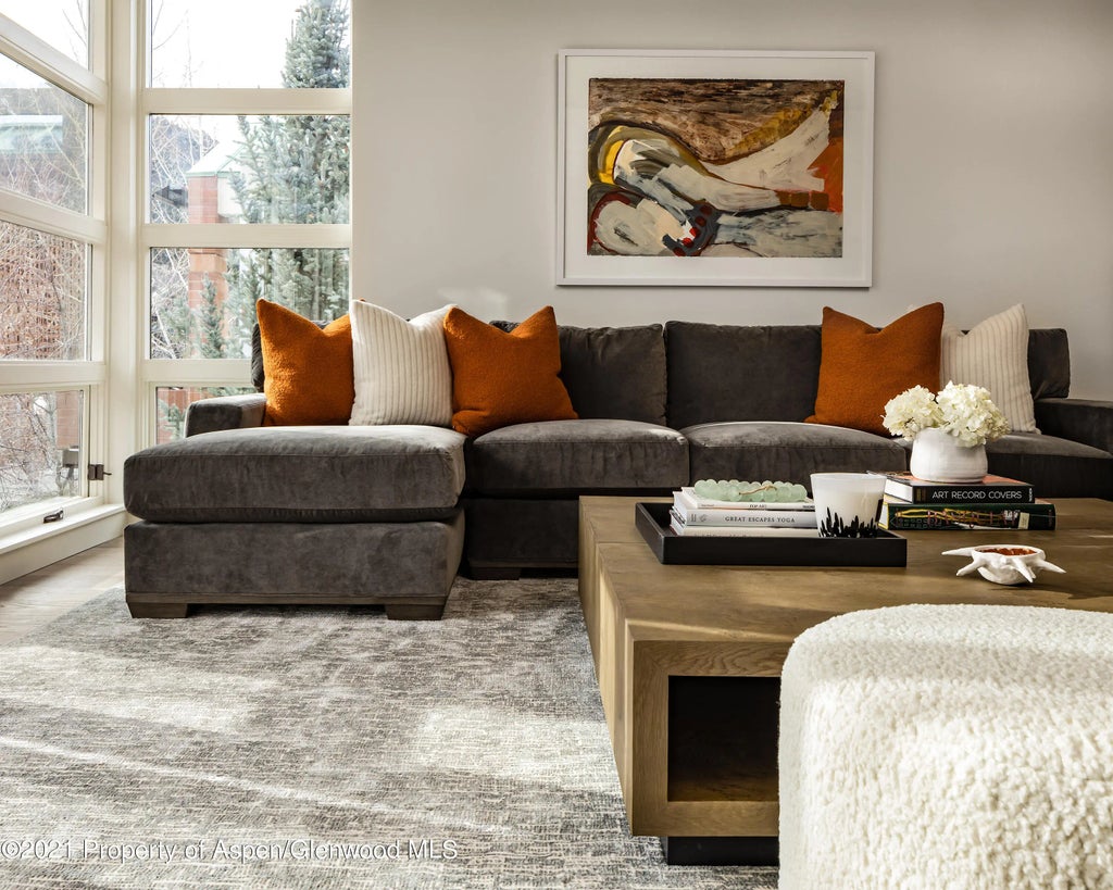 3 of 25 - 704 E Hyman Avenue, Aspen, CO