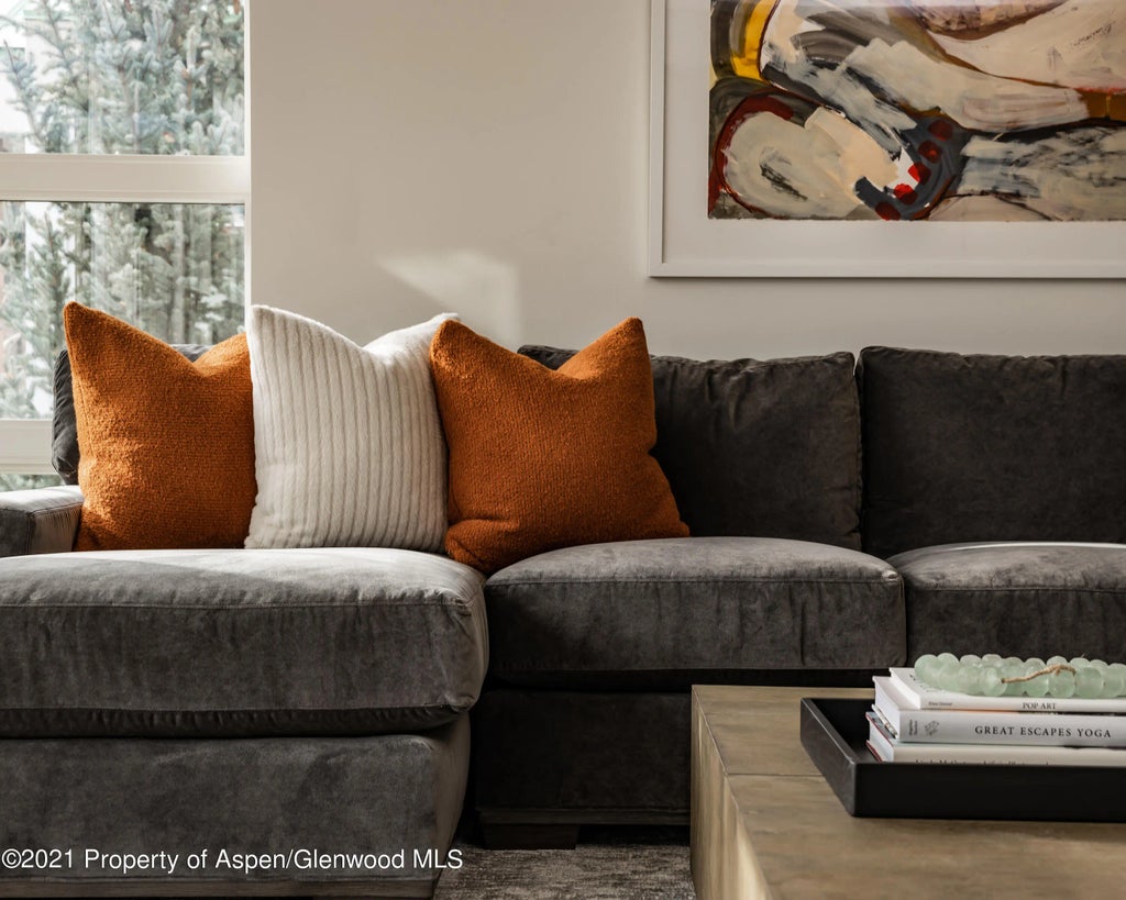 4 of 25 - 704 E Hyman Avenue, Aspen, CO