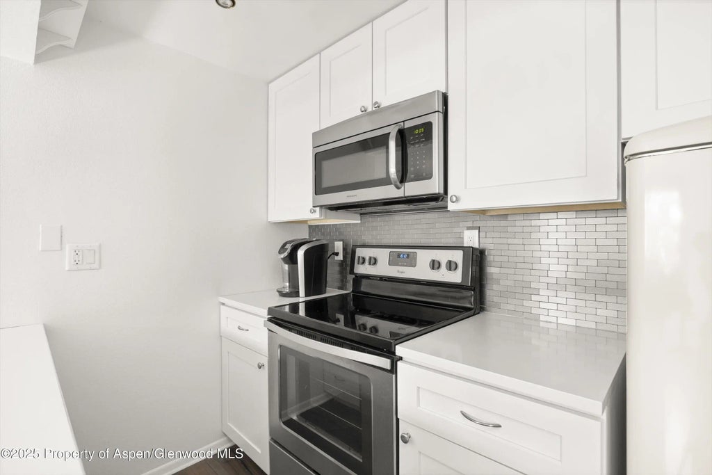 7 of 12 - 119 E Cooper Avenue 25, Aspen, CO