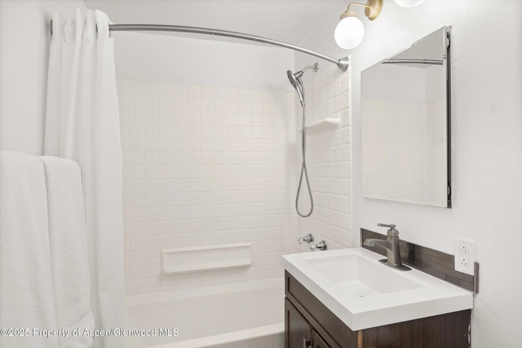 8 of 12 - 119 E Cooper Avenue 25, Aspen, CO