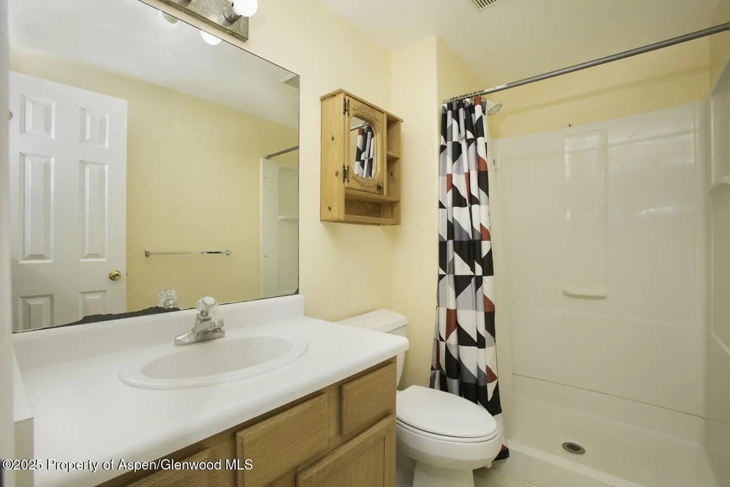 14 of 39 - 1553 E 12th Street, Rifle, CO