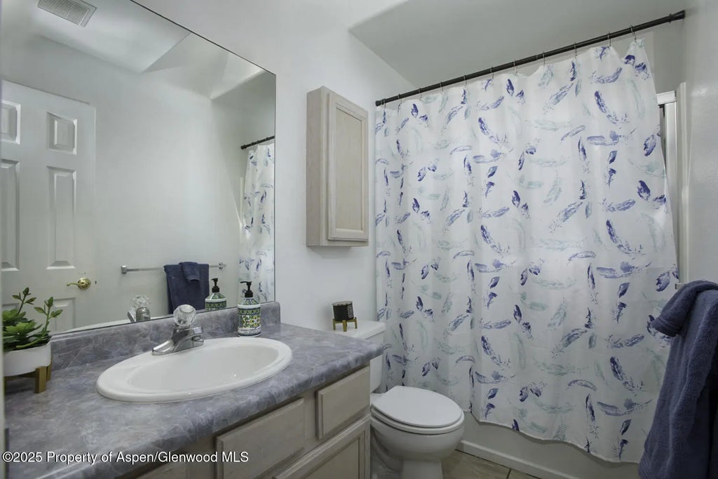 24 of 39 - 1553 E 12th Street, Rifle, CO