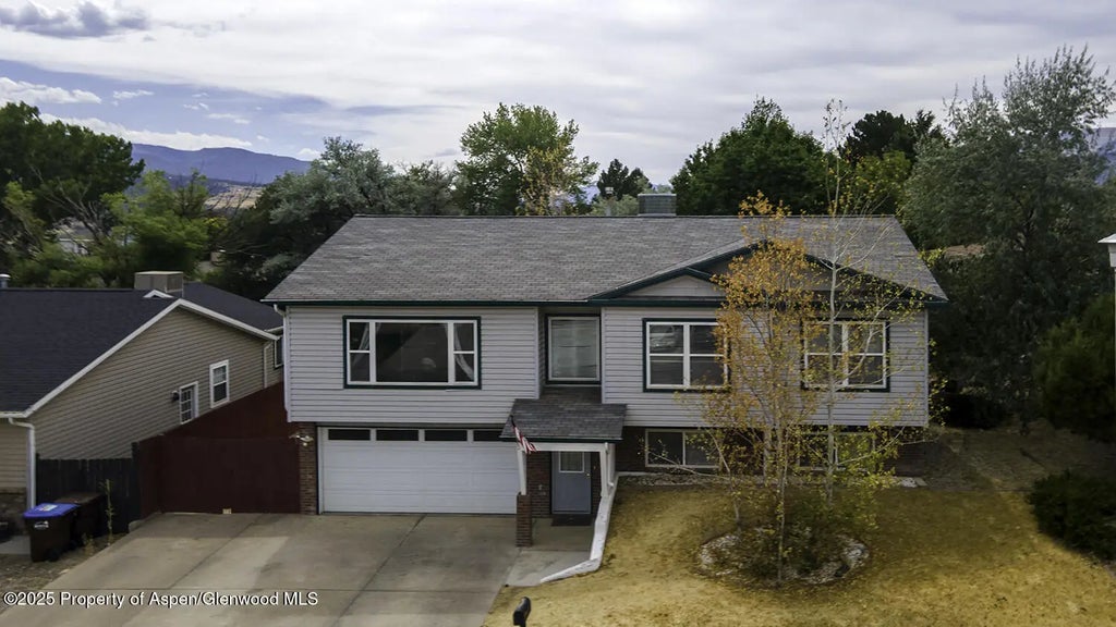 31 of 39 - 1553 E 12th Street, Rifle, CO