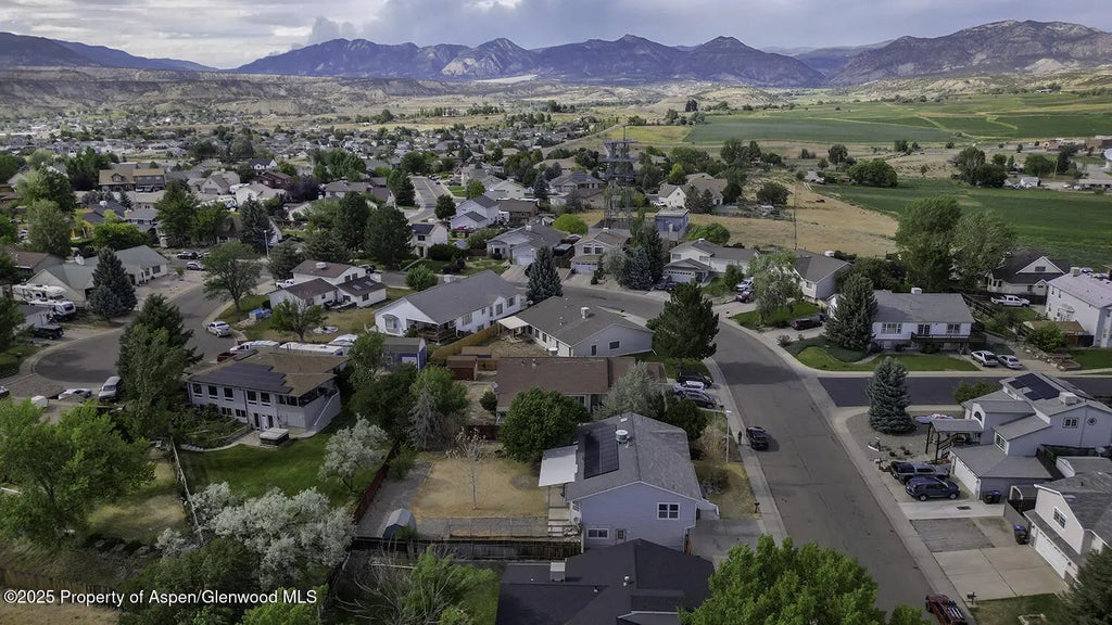 35 of 39 - 1553 E 12th Street, Rifle, CO