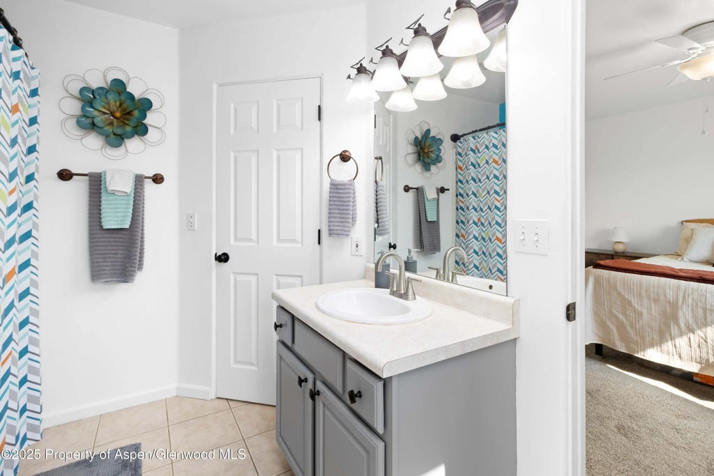 10 of 20 - 434 Kim Drive, Silt, CO