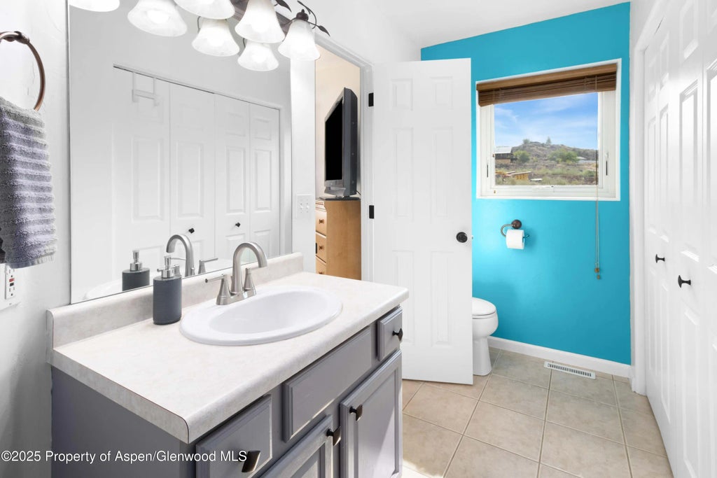 11 of 20 - 434 Kim Drive, Silt, CO