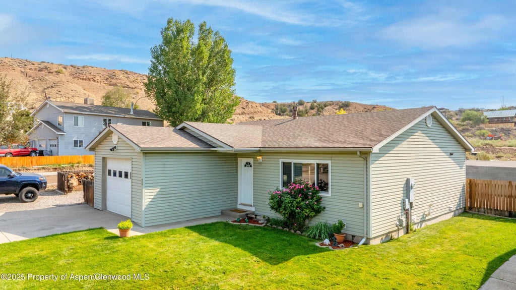 18 of 20 - 434 Kim Drive, Silt, CO