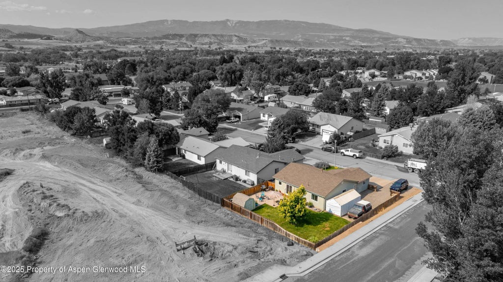 19 of 20 - 434 Kim Drive, Silt, CO