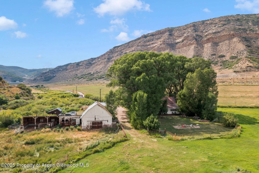 4 of 165 - 2956 County Road 37, Hamilton, CO