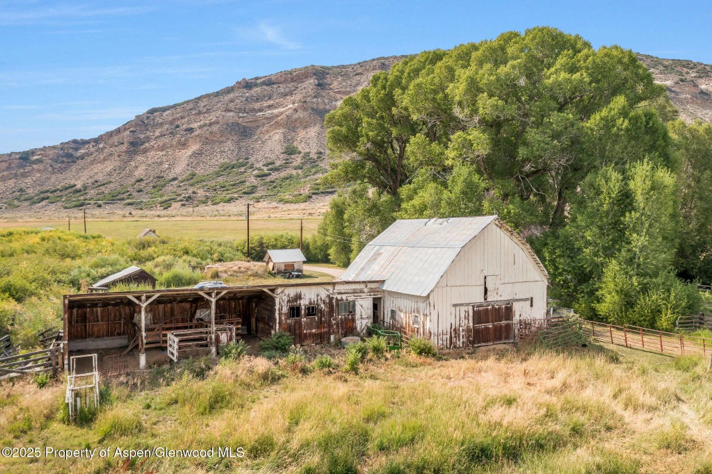 97 of 165 - 2956 County Road 37, Hamilton, CO