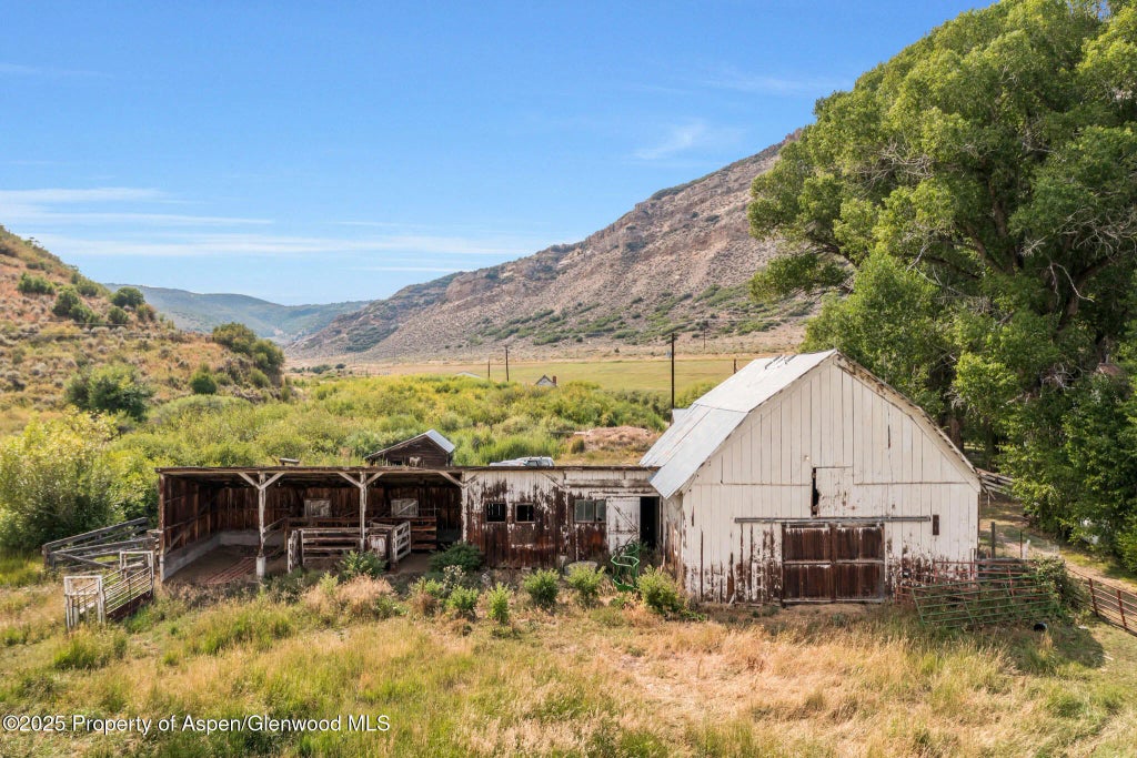 98 of 165 - 2956 County Road 37, Hamilton, CO