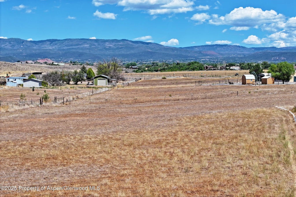 10 of 36 - 21045 Nowhere Road, Eckert, CO