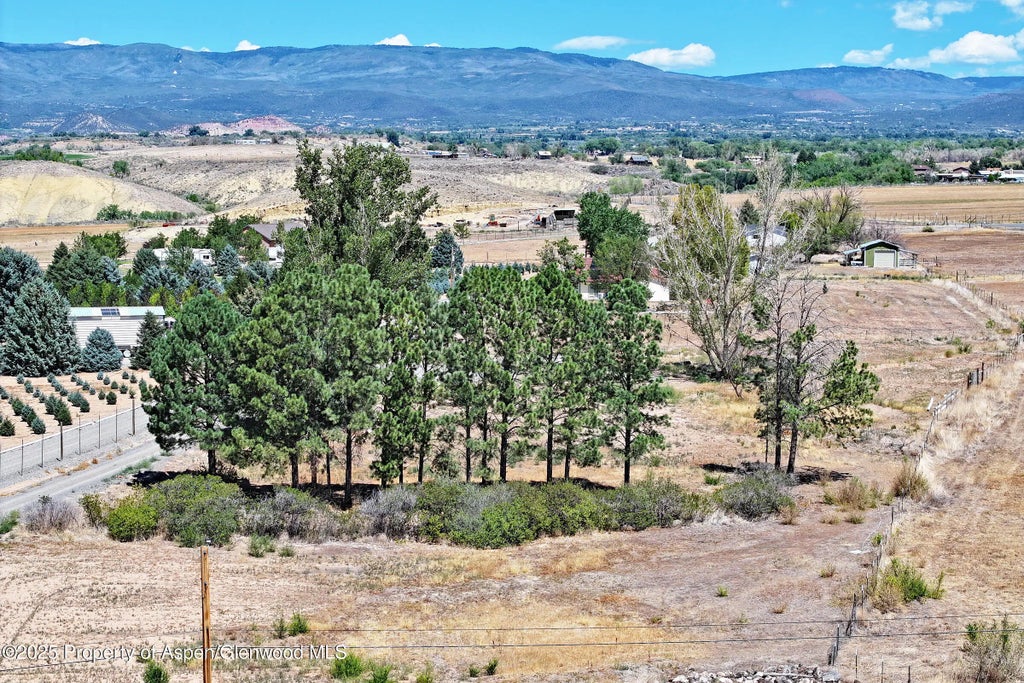 6 of 36 - 21045 Nowhere Road, Eckert, CO