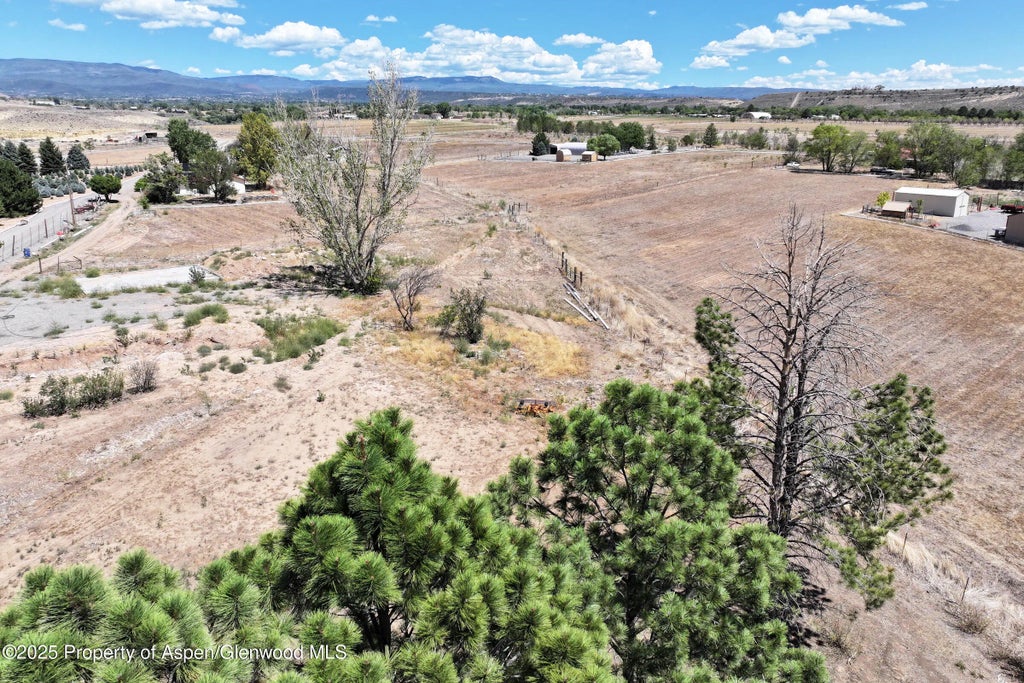 8 of 36 - 21045 Nowhere Road, Eckert, CO