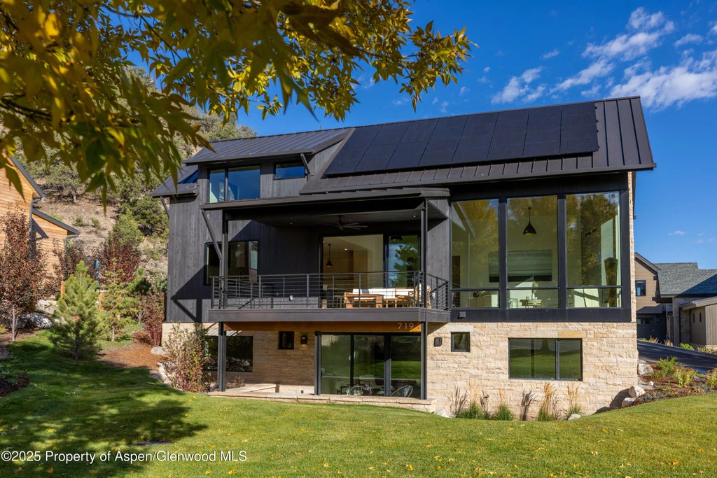 1 of 68 - 719 Perry Ridge, Carbondale, CO