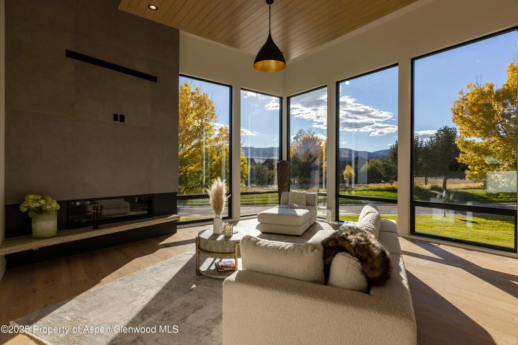 10 of 68 - 719 Perry Ridge, Carbondale, CO