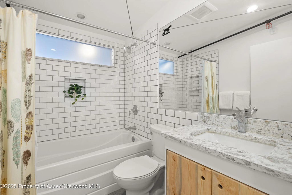 13 of 15 - 1945 Dolores Way, Carbondale, CO