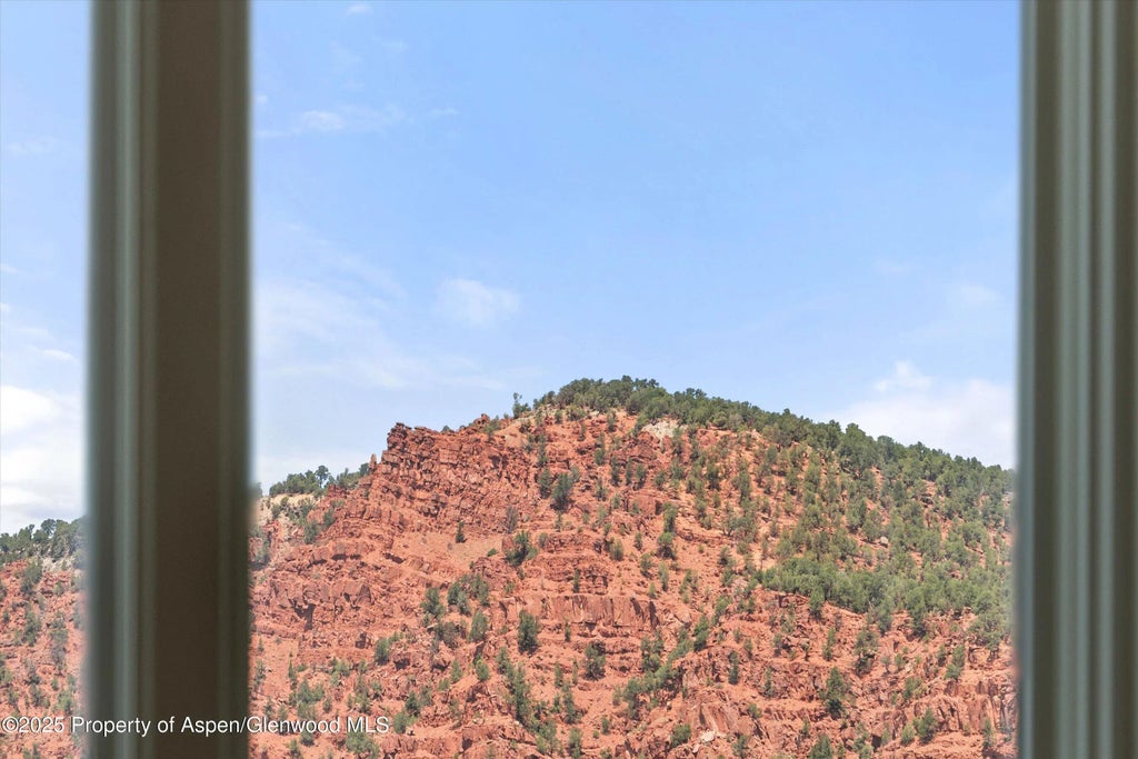 8 of 15 - 1945 Dolores Way, Carbondale, CO