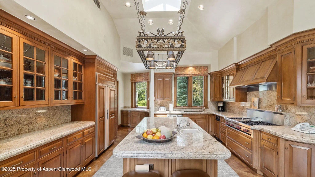 8 of 65 - 715 Willoughby Way, Aspen, CO