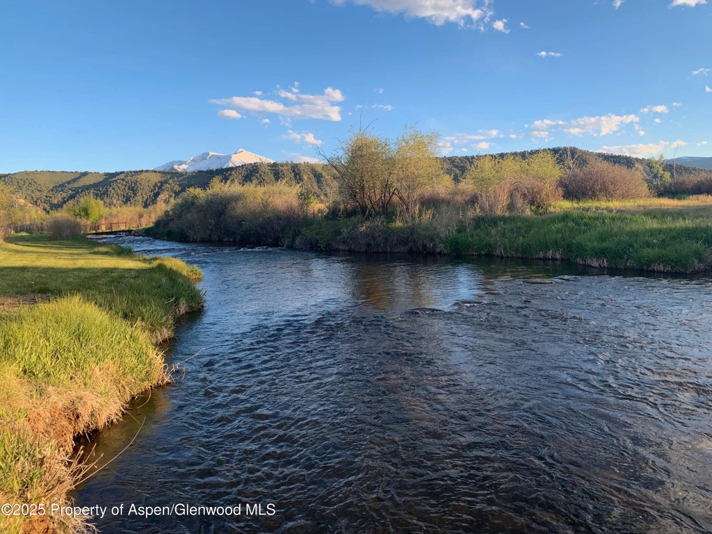 2 of 27 - 404 Stagecoach Lane, Carbondale, CO