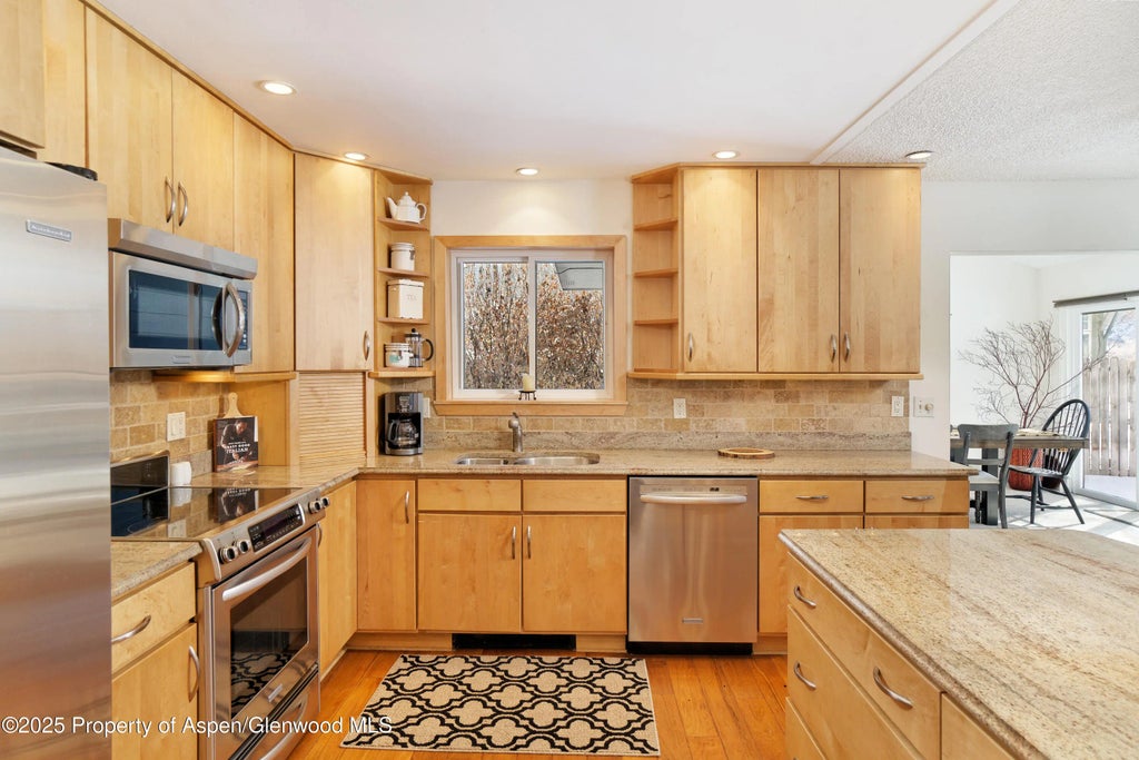 7 of 27 - 404 Stagecoach Lane, Carbondale, CO