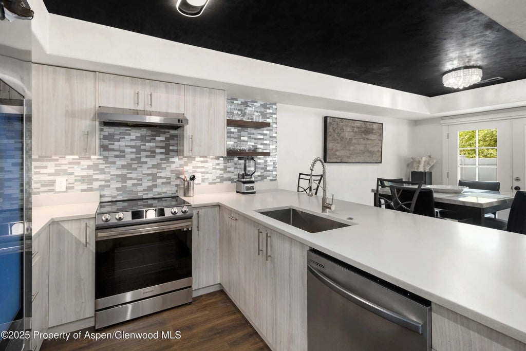 4 of 31 - 503 Easy Street, Glenwood Springs, CO